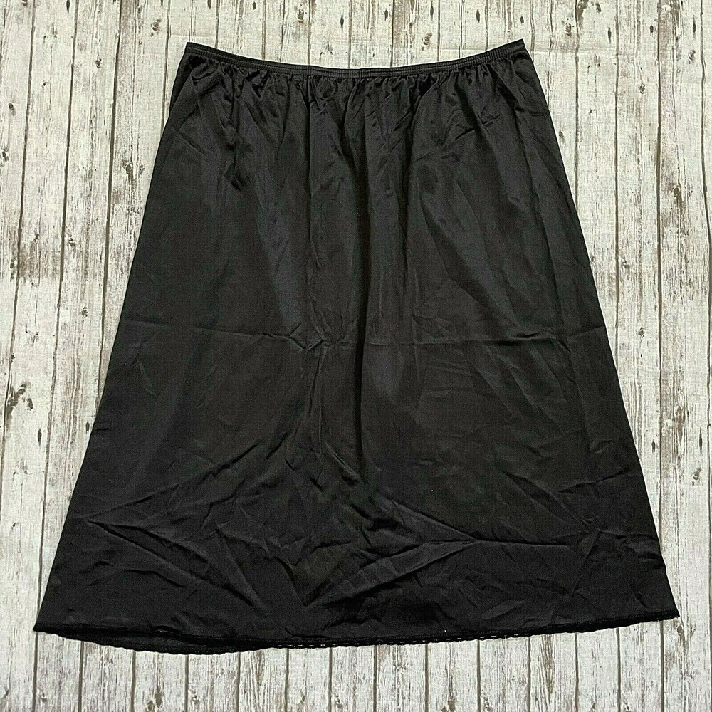 Vintage Vassarette Black Half Slip With Lace Trim Size Medium M  Slit